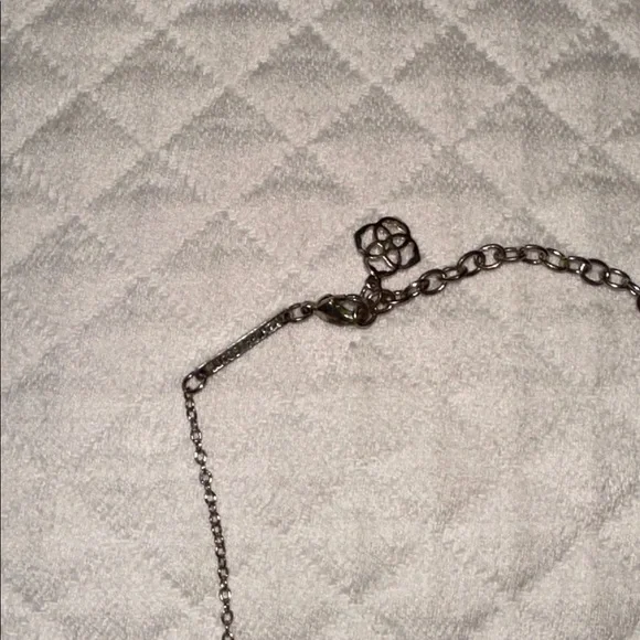Kendra Scott Elisa Necklace - Picture 3 of 3